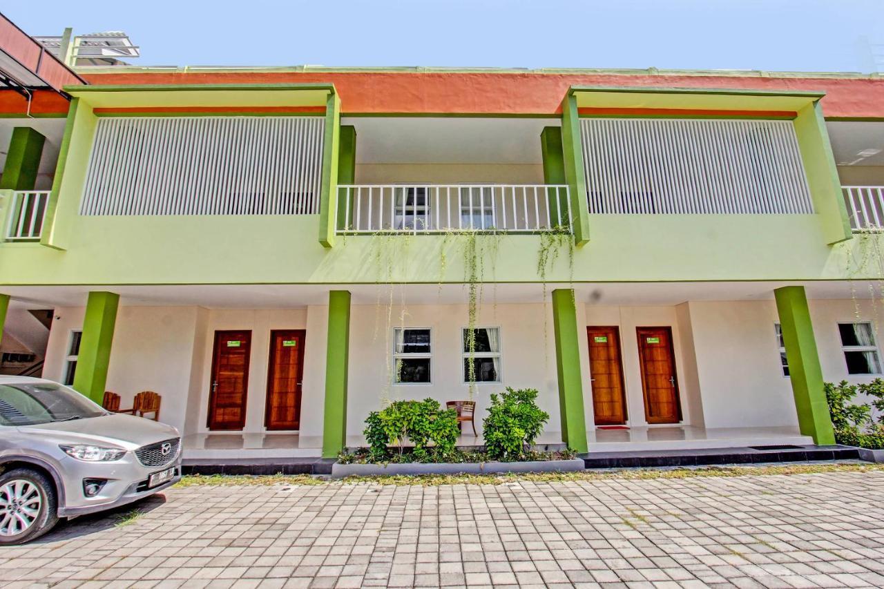 Capital O 91384 Rintaka Residence Senggigi Zewnętrze zdjęcie