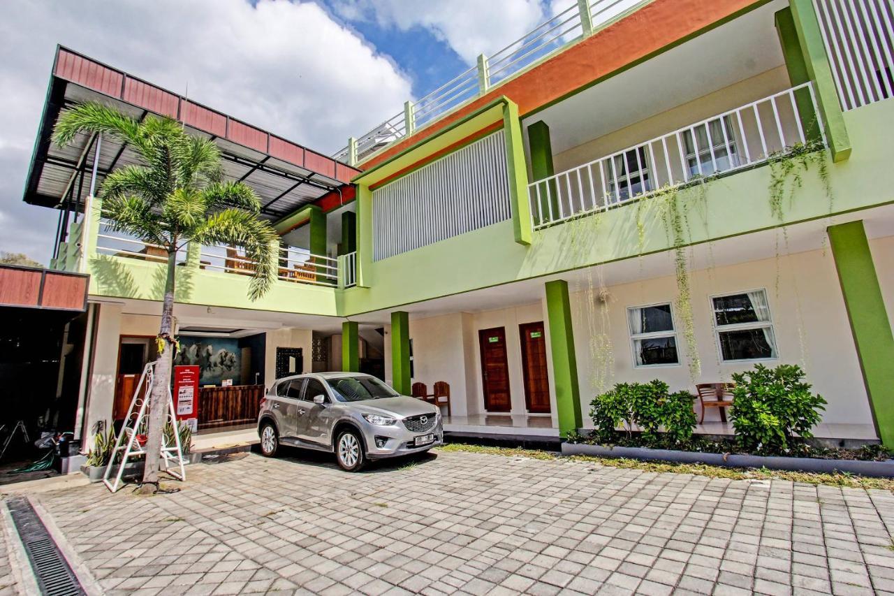 Capital O 91384 Rintaka Residence Senggigi Zewnętrze zdjęcie